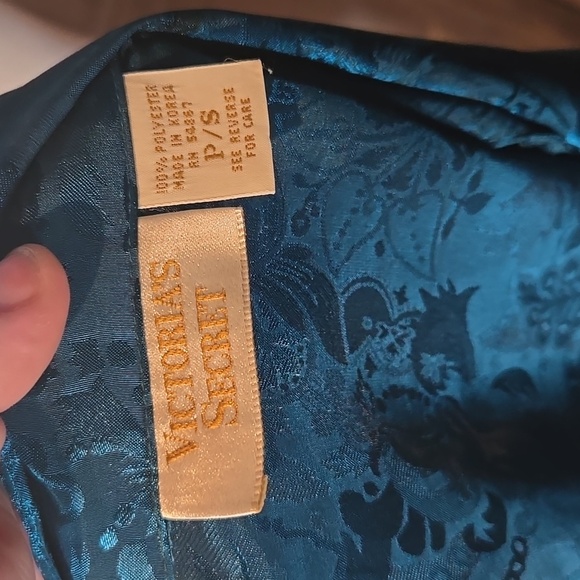 Vintage Rare Victoria’s Secret Gold Label Sleep Shirt Blue Button Sz S - Picture 8 of 8